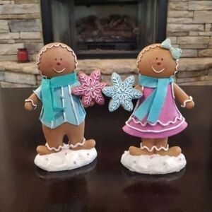 Pastel Gingerbread Couple-NWR